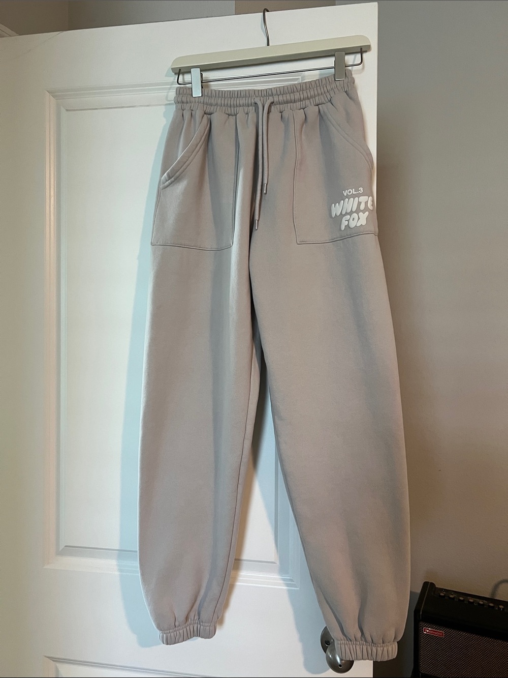 White Fox Boutique Gray Jogger Sweatpants - XS